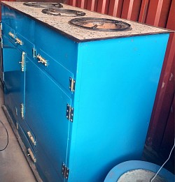 3 burner stove with commercial oven