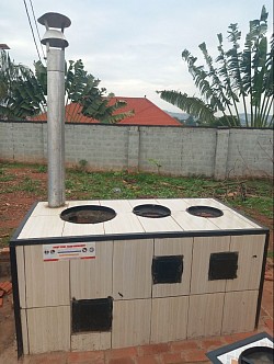 Fiewood and charcoal stove constructed